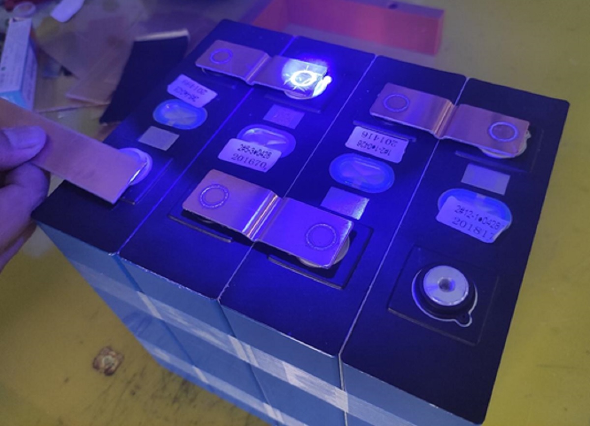 Quality Lishen prismatic cells being laser welded